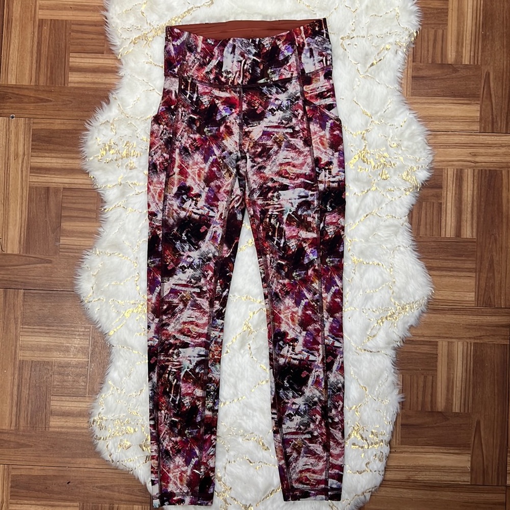 Lululemon yoga leggings size 4